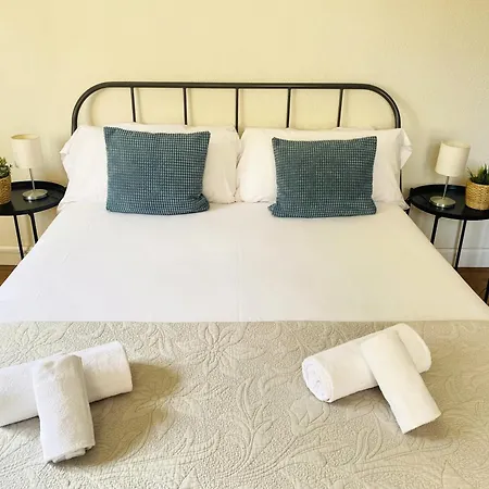 Sancho El Sabio Apartment *