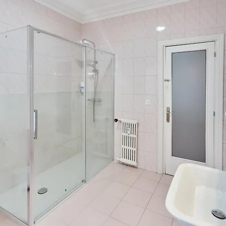 Sancho El Sabio Apartment *