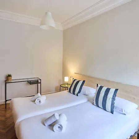 Sancho El Sabio Apartment *